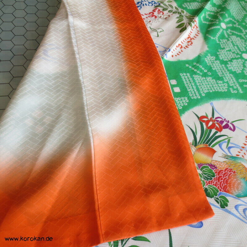 Mandarinenten in grünem Shibori Fluß Furisode Seidendamast Kimono