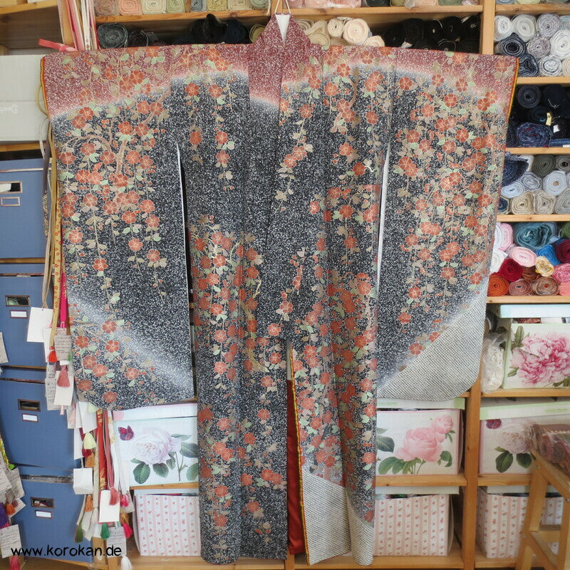 Umeblüten in der Nacht Japan Furisode Seidencrepe Kimono