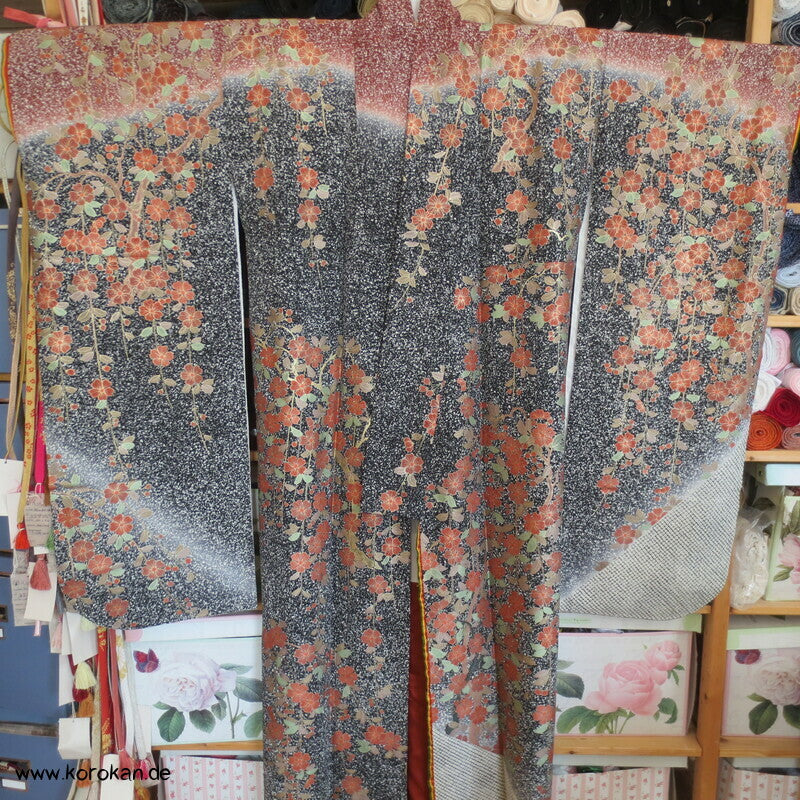 Umeblüten in der Nacht Japan Furisode Seidencrepe Kimono