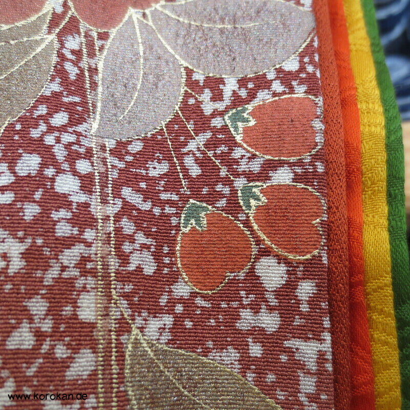 Umeblüten in der Nacht Japan Furisode Seidencrepe Kimono