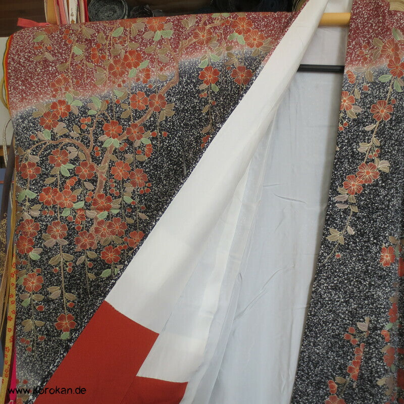 Umeblüten in der Nacht Japan Furisode Seidencrepe Kimono