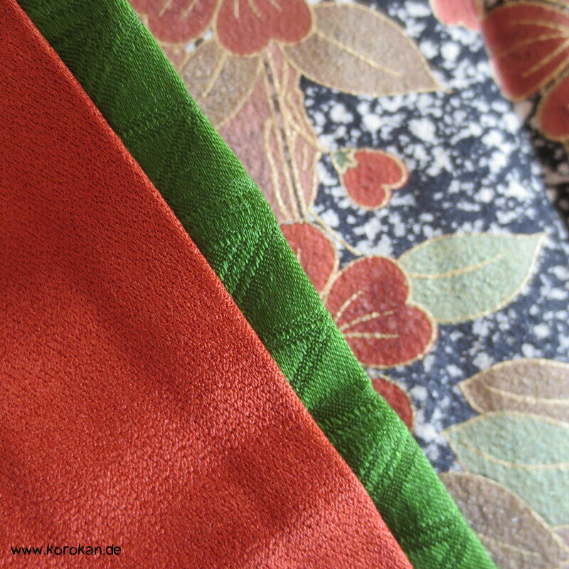 Umeblüten in der Nacht Japan Furisode Seidencrepe Kimono