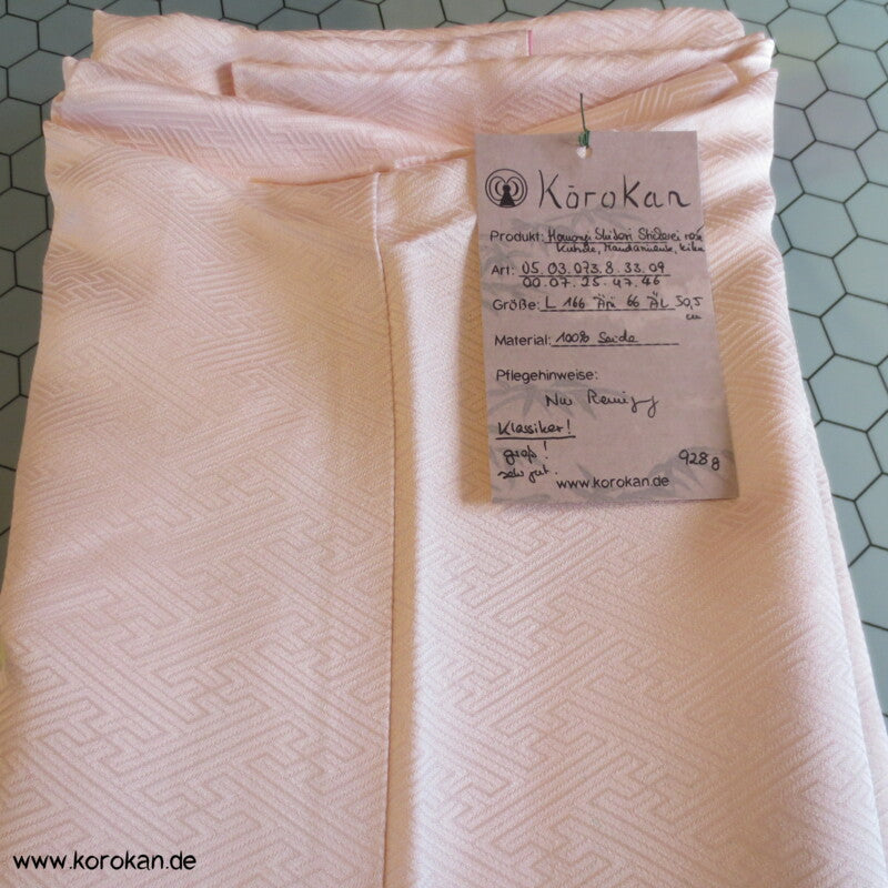 klassischer Shibori und Mandarinenten Stickerei Seidendamast Homongi Kimono