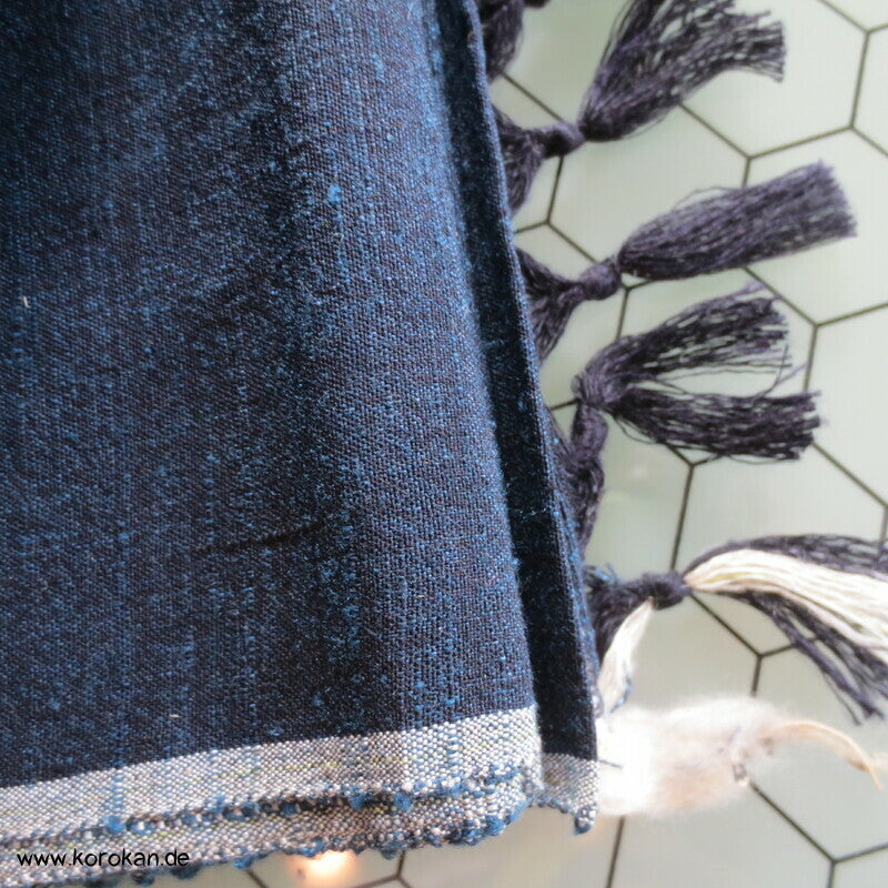 Tanmono Stoffrolle blauschwarz Tsumugi Kimono Seide Ballen