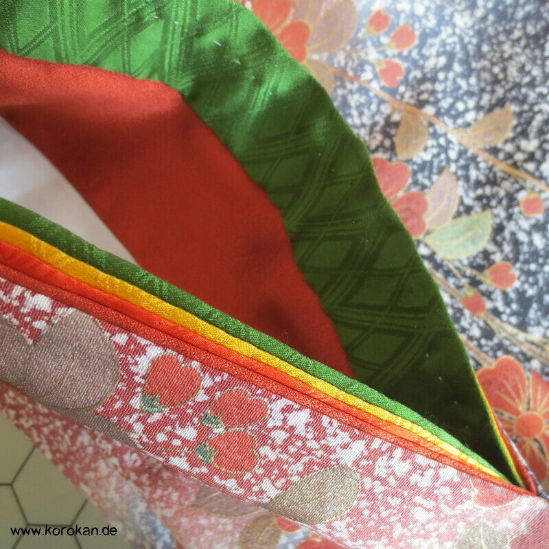 Umeblüten in der Nacht Japan Furisode Seidencrepe Kimono