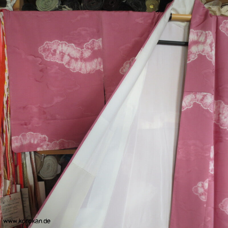 gewebte und Shibori Wolken Seidendamast Komon Kimono