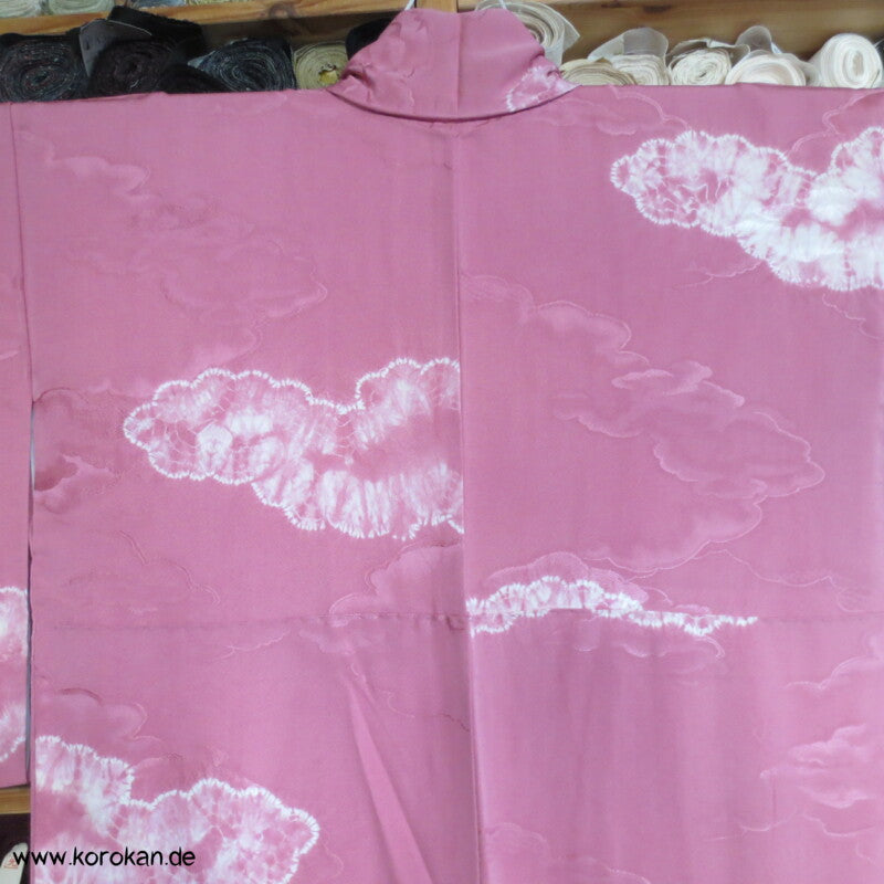 gewebte und Shibori Wolken Seidendamast Komon Kimono