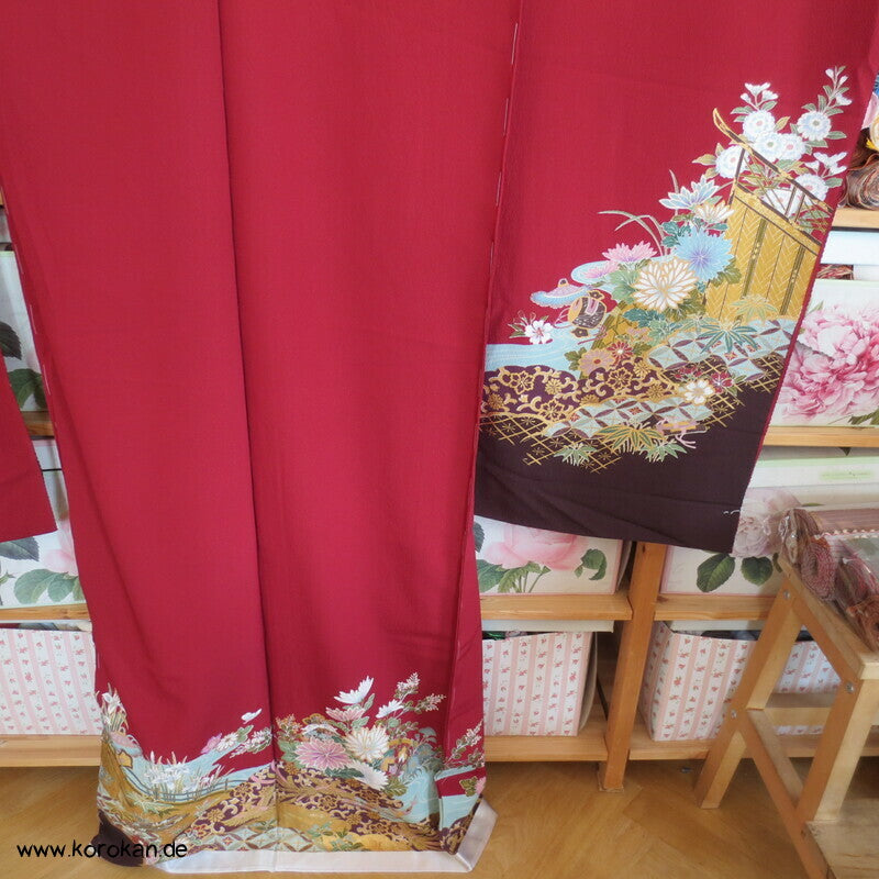 weinrot, klassische Muster Furisode, Seiden Karieba