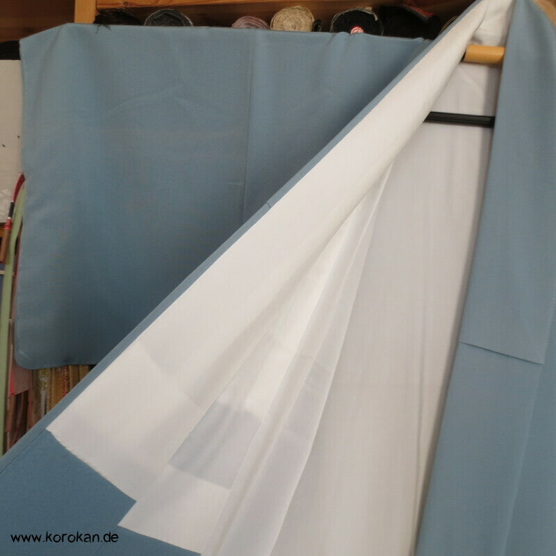 Kraniche über Wellen handbemalter Iro - Tomesode Kimono, japanischer Seidencrepe