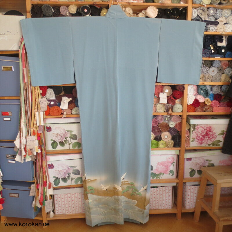 Kraniche über Wellen handbemalter Iro - Tomesode Kimono, japanischer Seidencrepe