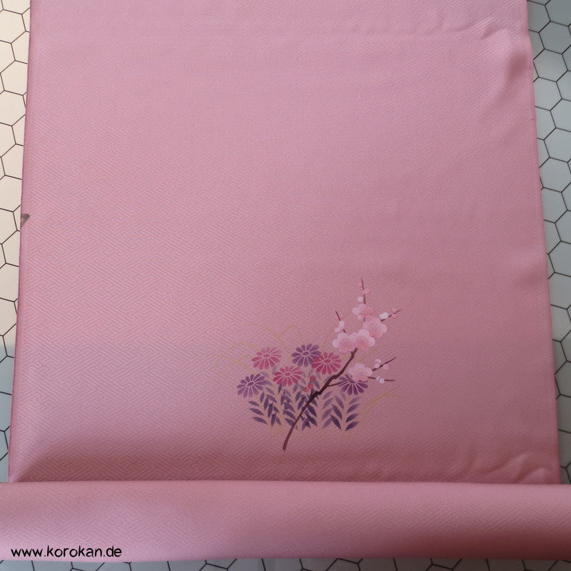 Blumen auf altrosa Tanmono, Yuzen