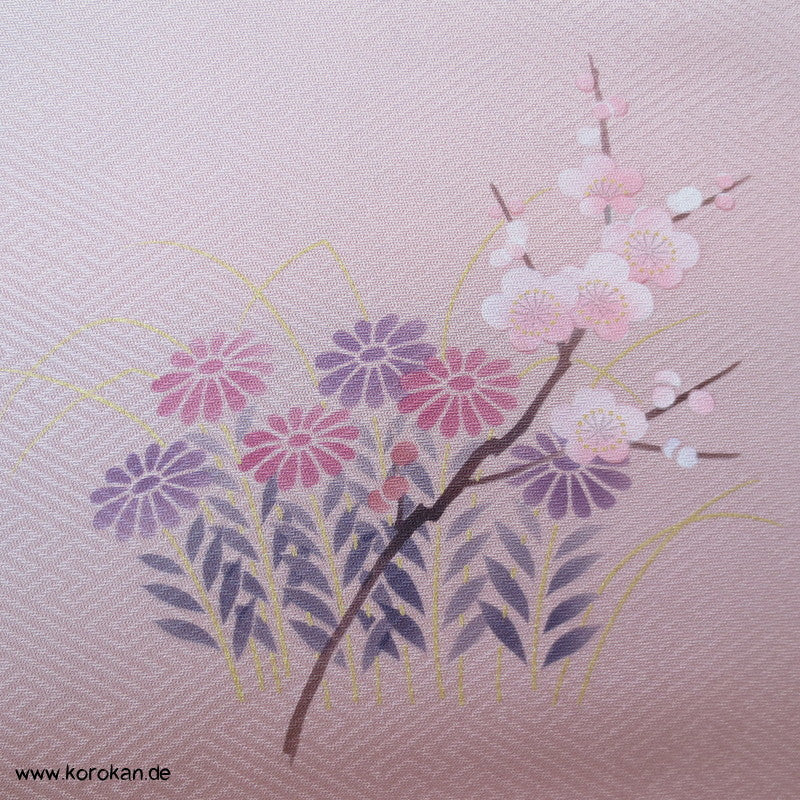 Blumen auf altrosa Tanmono, Yuzen