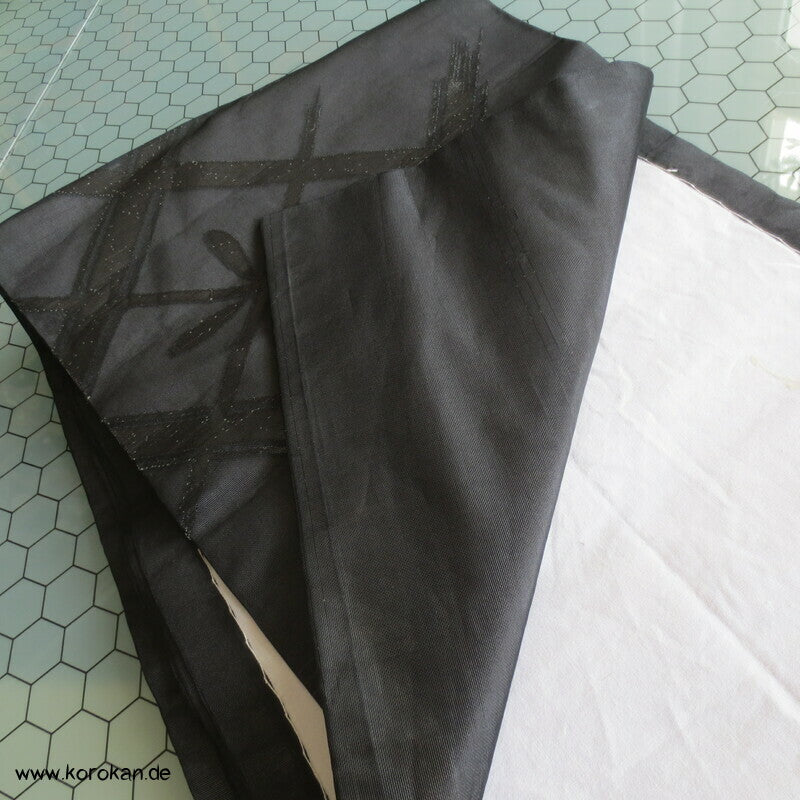 schwarzer Chuya Fukuro Obi, Igeta Gittermuster in Urushi Lack