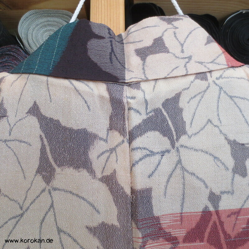 wilde Kasuri Ahornblätter Hitoe Kimono