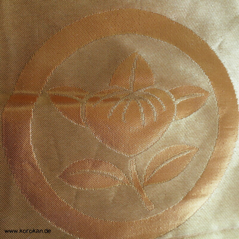 messing Mon auf gold Chuya Fukuro Obi
