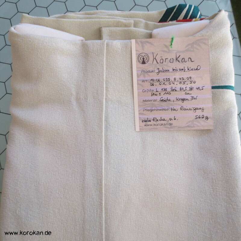 Seide Juban Unterkimono Iris auf kieselfarbenem Crepe