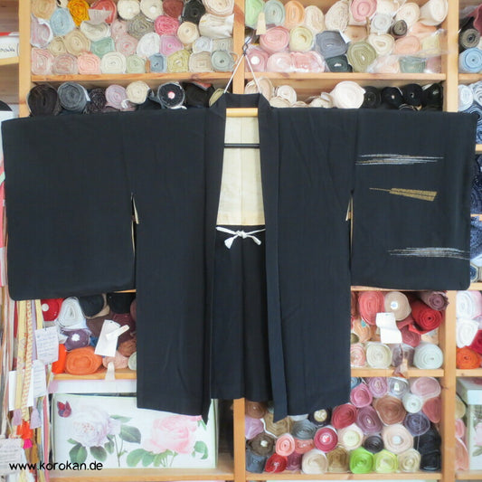 Urushi Blüten Fächer Seidenbrokat schwarz Haori Kimono Jacke, mit Himo