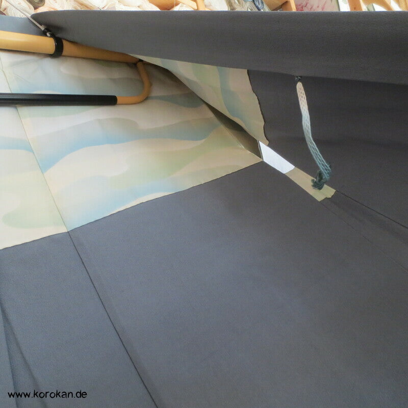 graue Haori Kimono Jacke aus Seide mit Kiefernnadelmuster