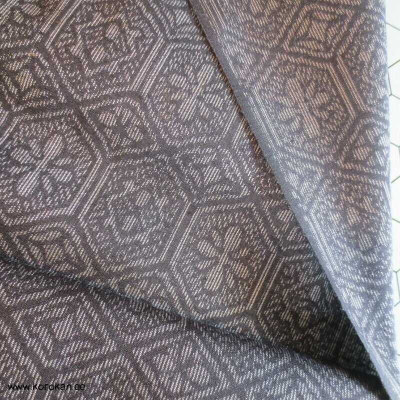 Tanmono Kimono und Haori Stoffrolle Tsumugi Seide Kasuri komplexes Kikko
