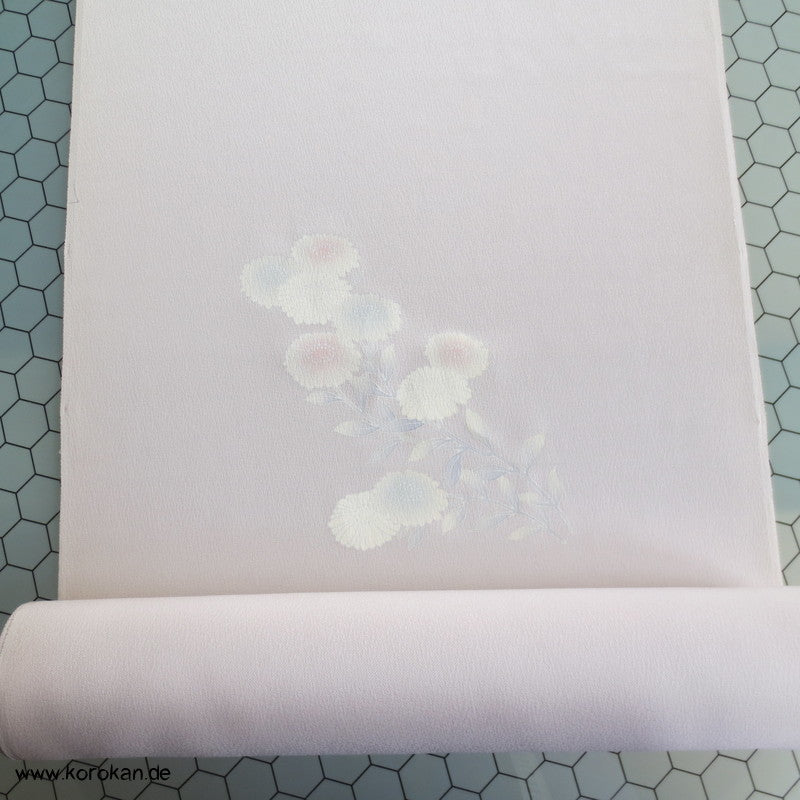 Chrysanthemensträuße, zartfarbig Kimono Seidendamast Stoffrolle