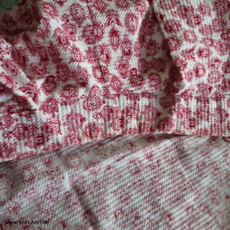 Nemaki Schlaf Kimono, Wappendruck rot