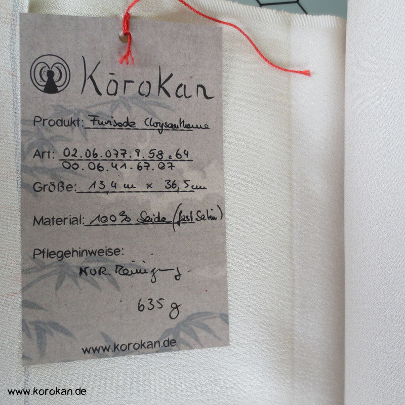 Chrysanthemensträuße, zartfarbig Kimono Seidendamast Stoffrolle