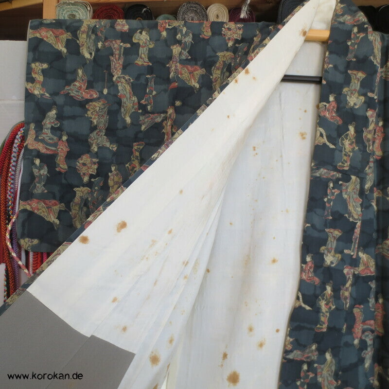spielende Geishas Druck Tsumugiseiden Kimono