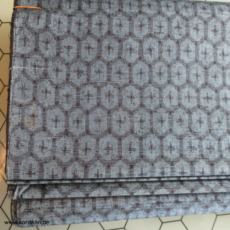 Tanmono Kimono Stoffrolle Tsumugi Seide Kasuri Kikko mittel