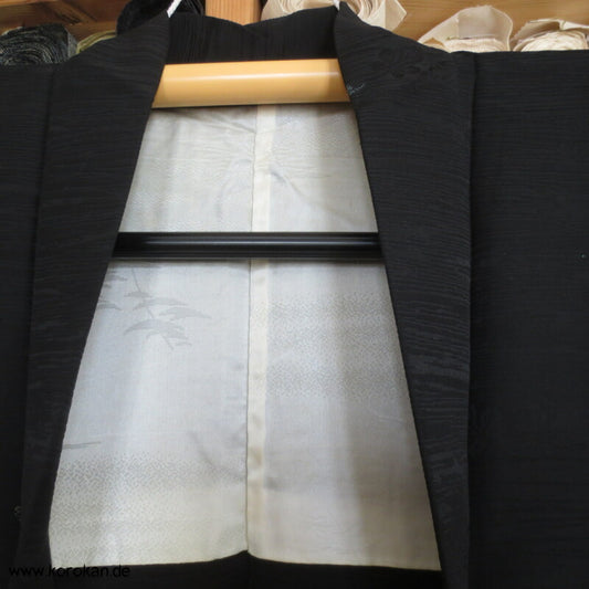 japanische Haori Kimono Jacke schwarzer Seidenbrokat Urushi Blätter