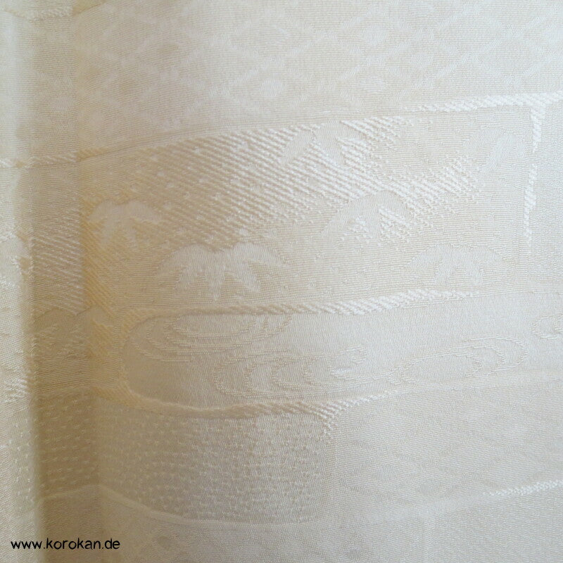Jimon einfarbiger Kimono mit Webmuster, cremefarbene Seide