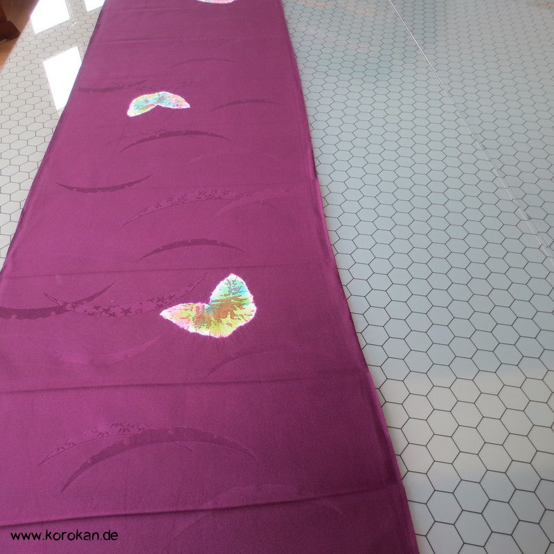 Shibori Schmetterlinge regenbogenbunt in violett Kimono Seidendamast