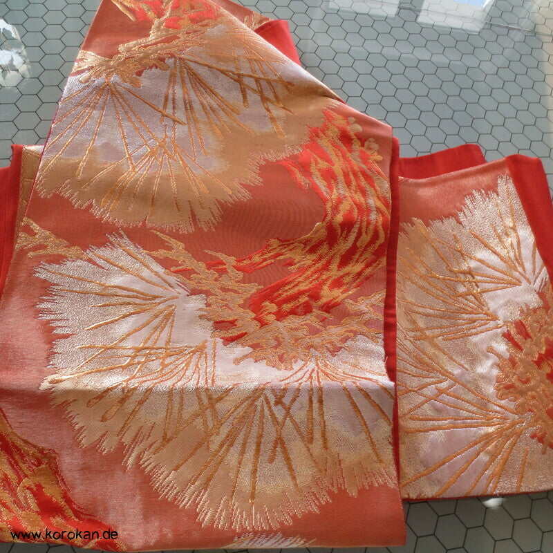 stilisierte Pinien Fukuro Obi Seidenbrokat Kimonogürtel