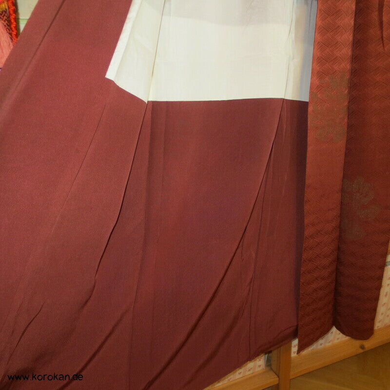 rostbrauner Seiden Jacquard - Higaki mit Blumen Komon Kimono