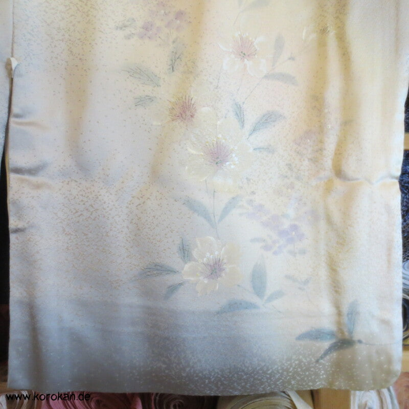 handgemaltem Künstler Blütenmeer Homongi Seidendamast Kimono