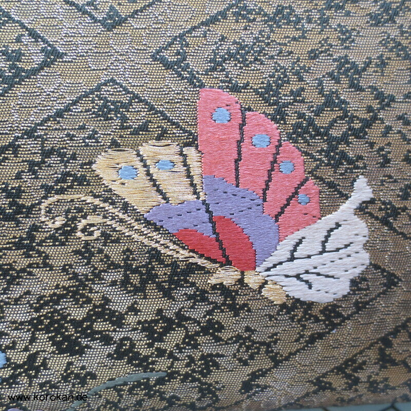 Schmetterlinge auf Matzukawabishi Fukuro Obi Seidenbrokat Kimonogürtel