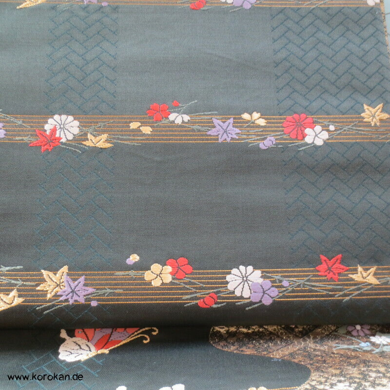 Schmetterlinge auf Matzukawabishi Fukuro Obi Seidenbrokat Kimonogürtel