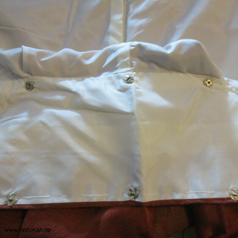 rostbrauner Seiden Jacquard - Higaki mit Blumen Komon Kimono