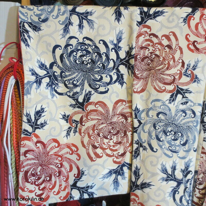 Rangiku Chrysanthemen Komon Kimono dicker Seiden Crepe