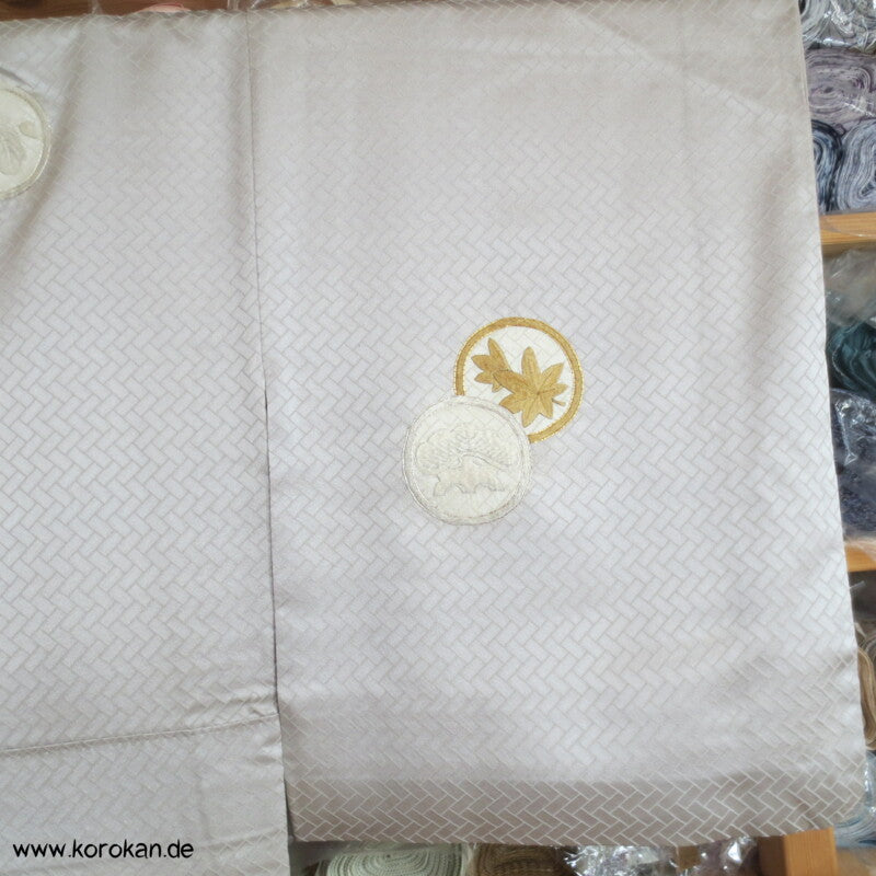 gestickte Mon Siegel Seiden Homongi Kimono