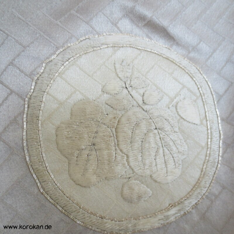 gestickte Mon Siegel Seiden Homongi Kimono