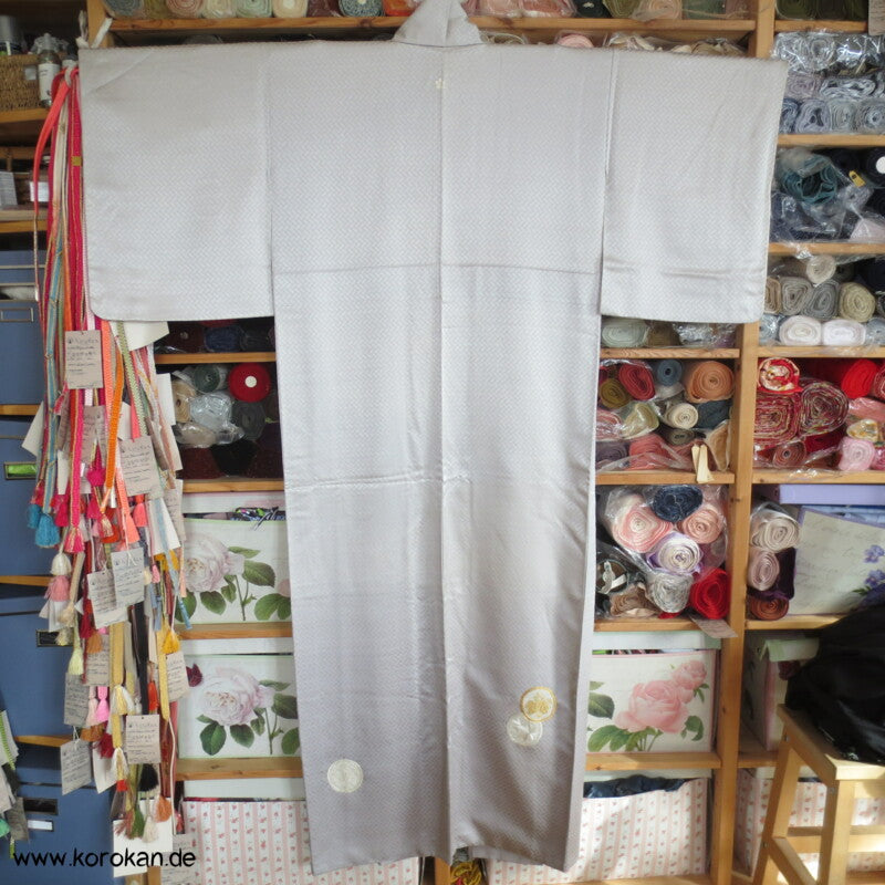 gestickte Mon Siegel Seiden Homongi Kimono