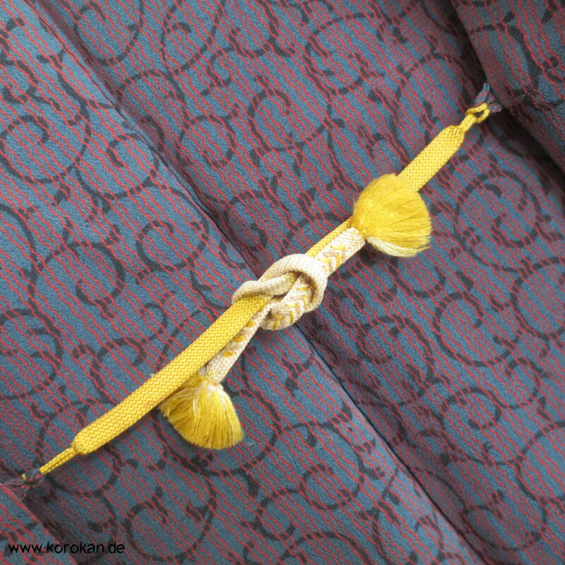 Karakusa Arabesken Haori - Kimono Jacke Seiden Chirimen Crepe
