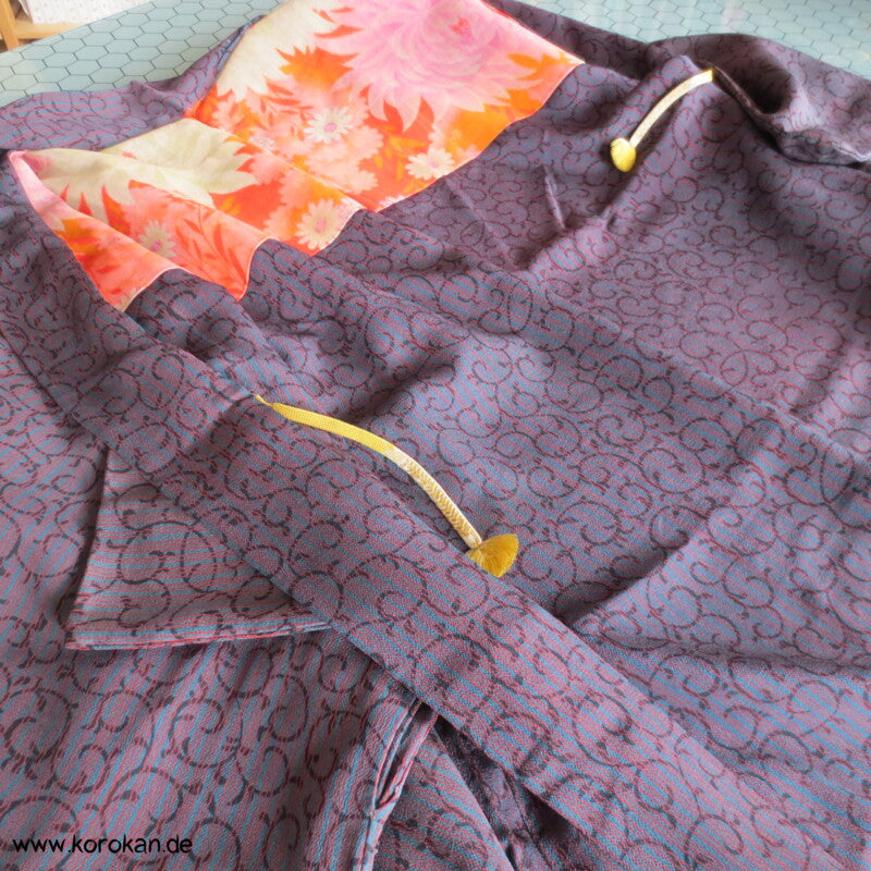 Karakusa Arabesken Haori - Kimono Jacke Seiden Chirimen Crepe