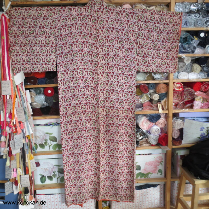 Shippo Muster aus Bambusblättern Komon Kimono