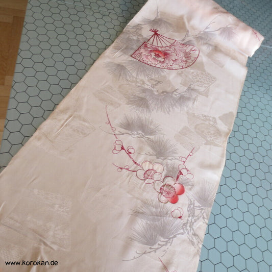 Umeblüten, Kiefer, Fächer antike Juban Kimono Seiden Stoffrolle