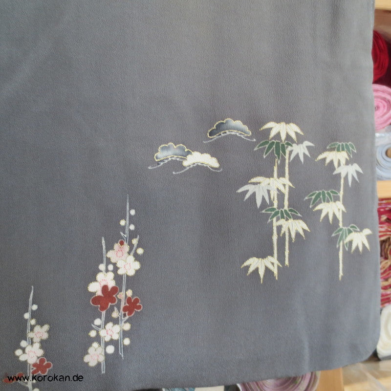 Gräser auf Grau Homongi Kimono, dezente Farbstellung
