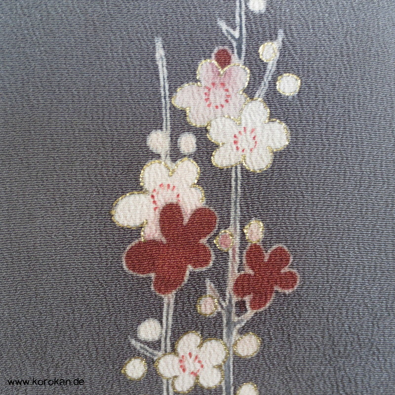 Gräser auf Grau Homongi Kimono, dezente Farbstellung