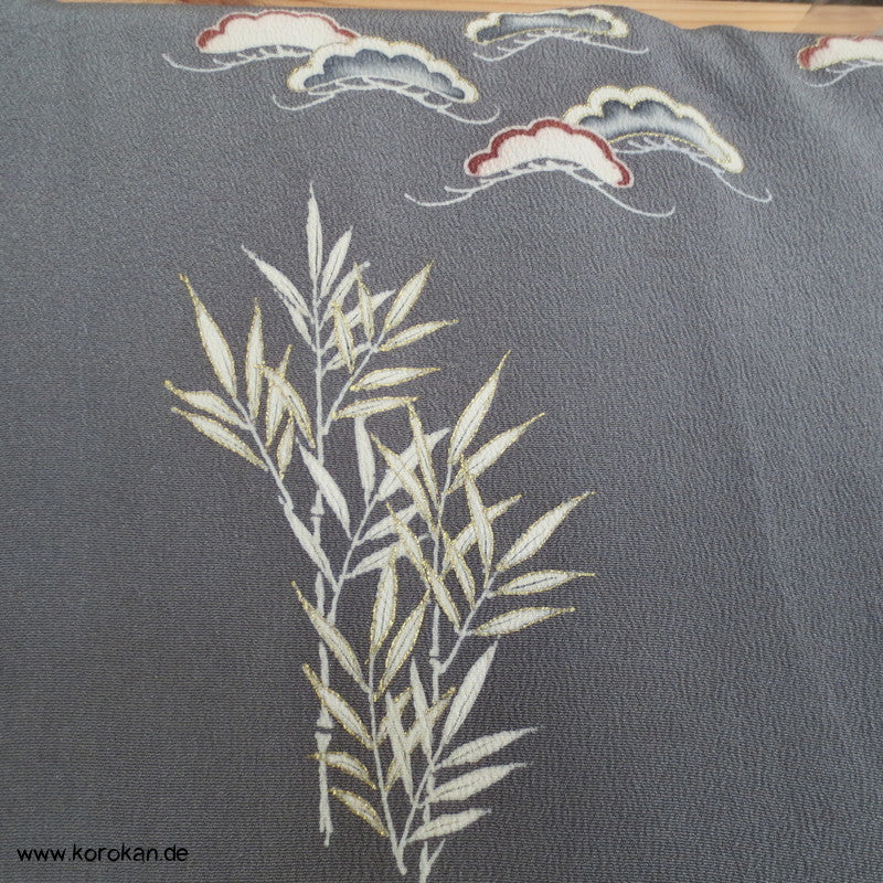 Gräser auf Grau Homongi Kimono, dezente Farbstellung
