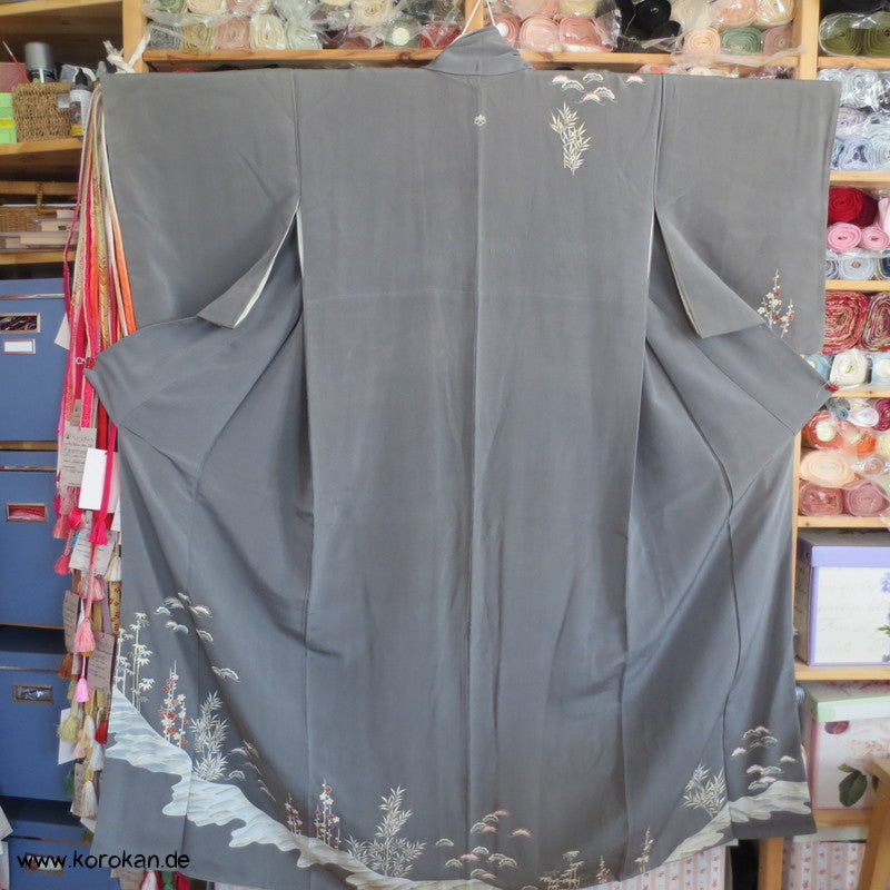 Gräser auf Grau Homongi Kimono, dezente Farbstellung