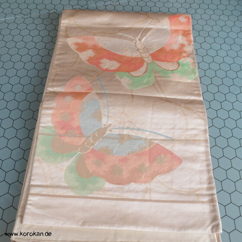 pastellige Schmetterlinge Fukuro Obi Seidenbrokat Kimonogürtel